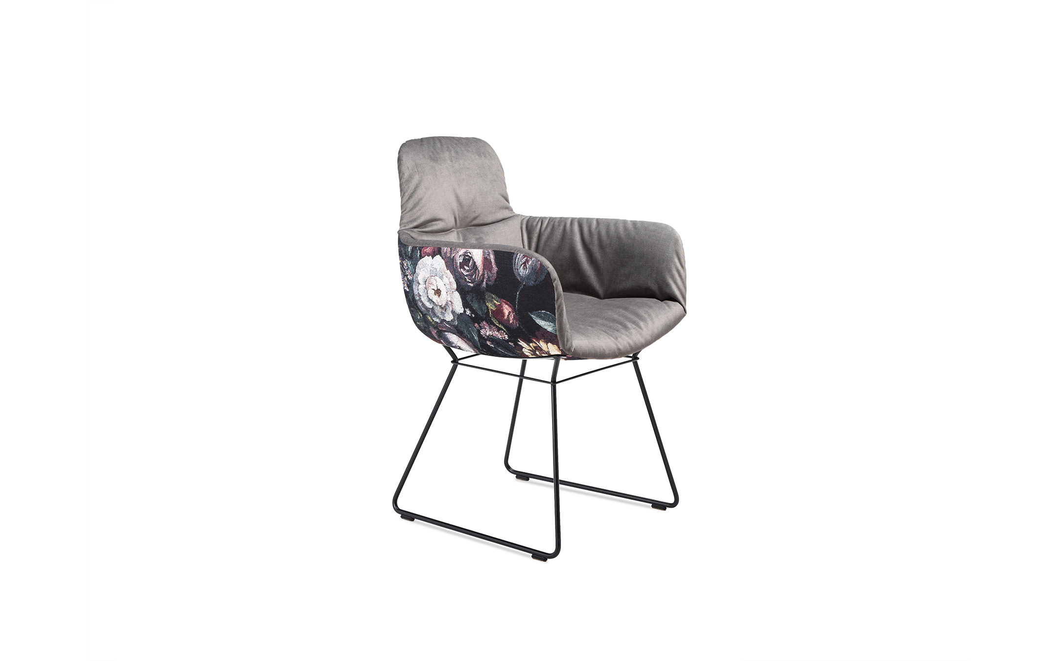 freifrau_2023_Leya_Armchair-High_1-1_ME001_Smart-Etain_Gobelin-Eden_front-Kopie Platzhalter