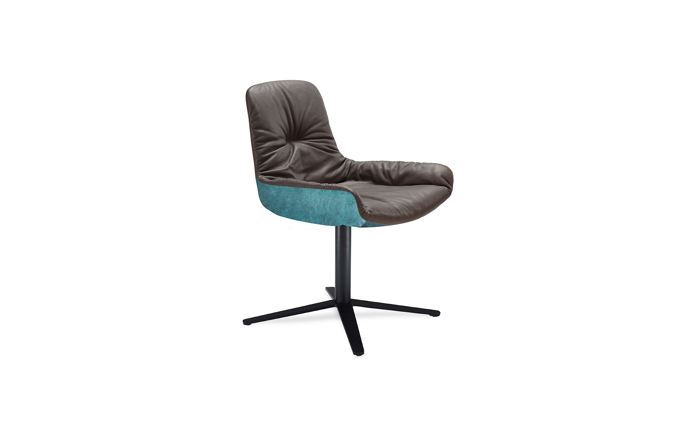 freifrau_Leya_Armchair-Low_2-3_ME001_Sahara-Canelo_Avalon-034_front Platzhalter