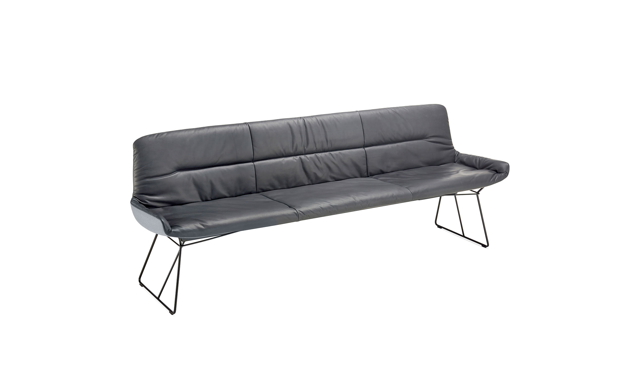 freifrau_2023_Leya_Bench-2600_1-1_ME001_Sahara-Plaza_Canvas-134_front Platzhalter