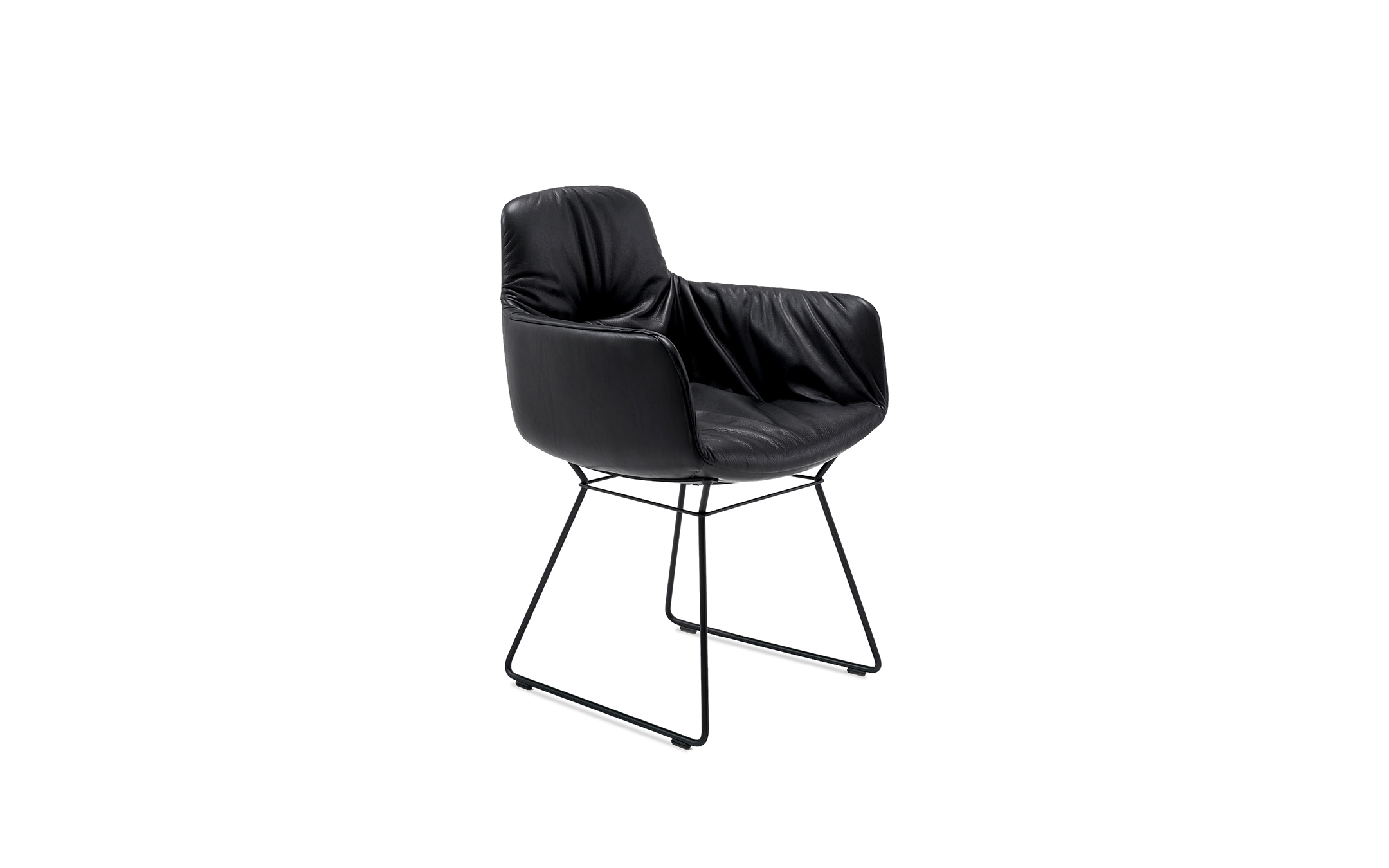 freifrau_Leya_Armchair-High_1-1_ME001_Sahara-Ebony_front Platzhalter