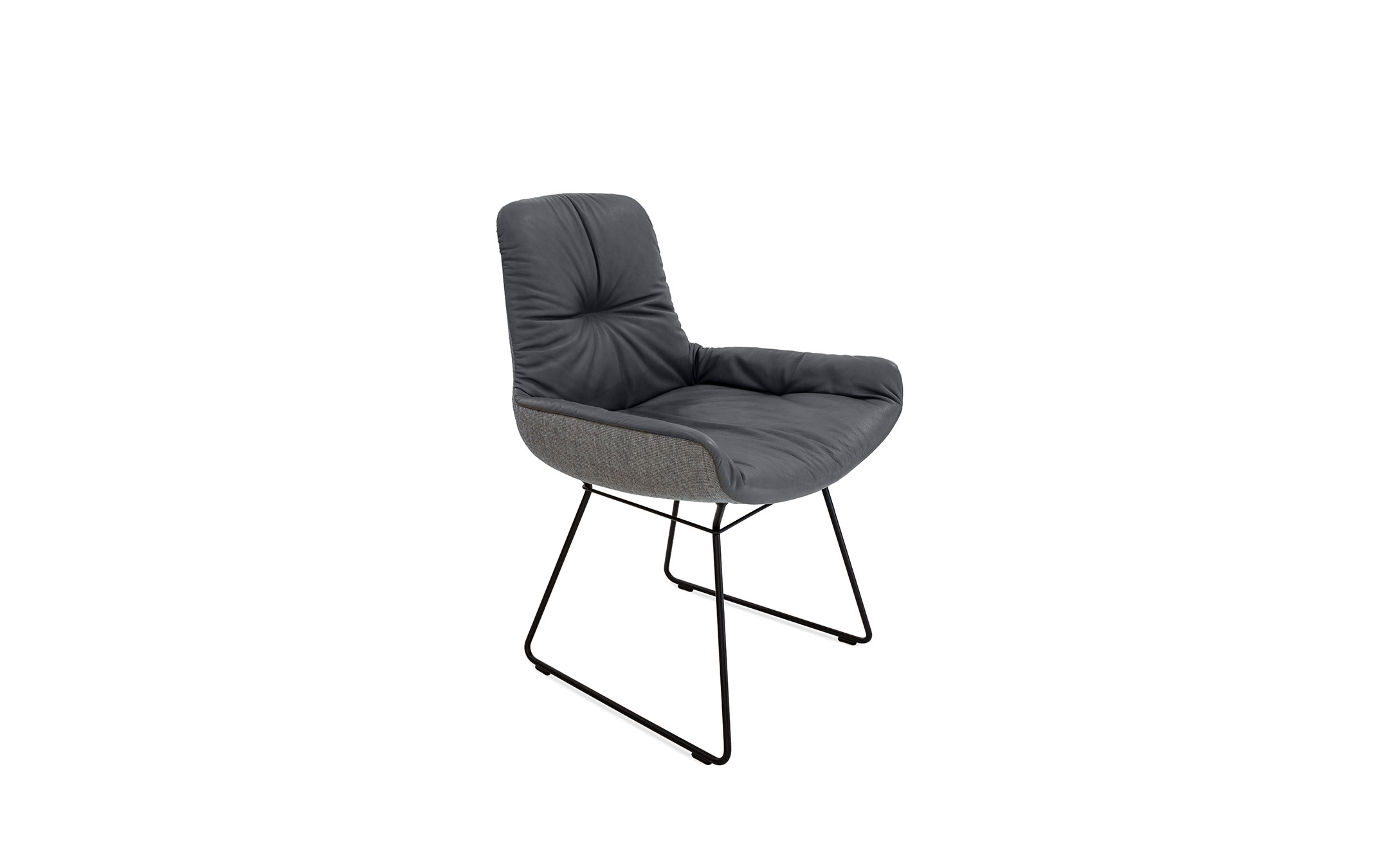 freifrau_Leya_Armchair-Low_1-1_ME001_Sahara-Plaza_Canvas-134_front Platzhalter