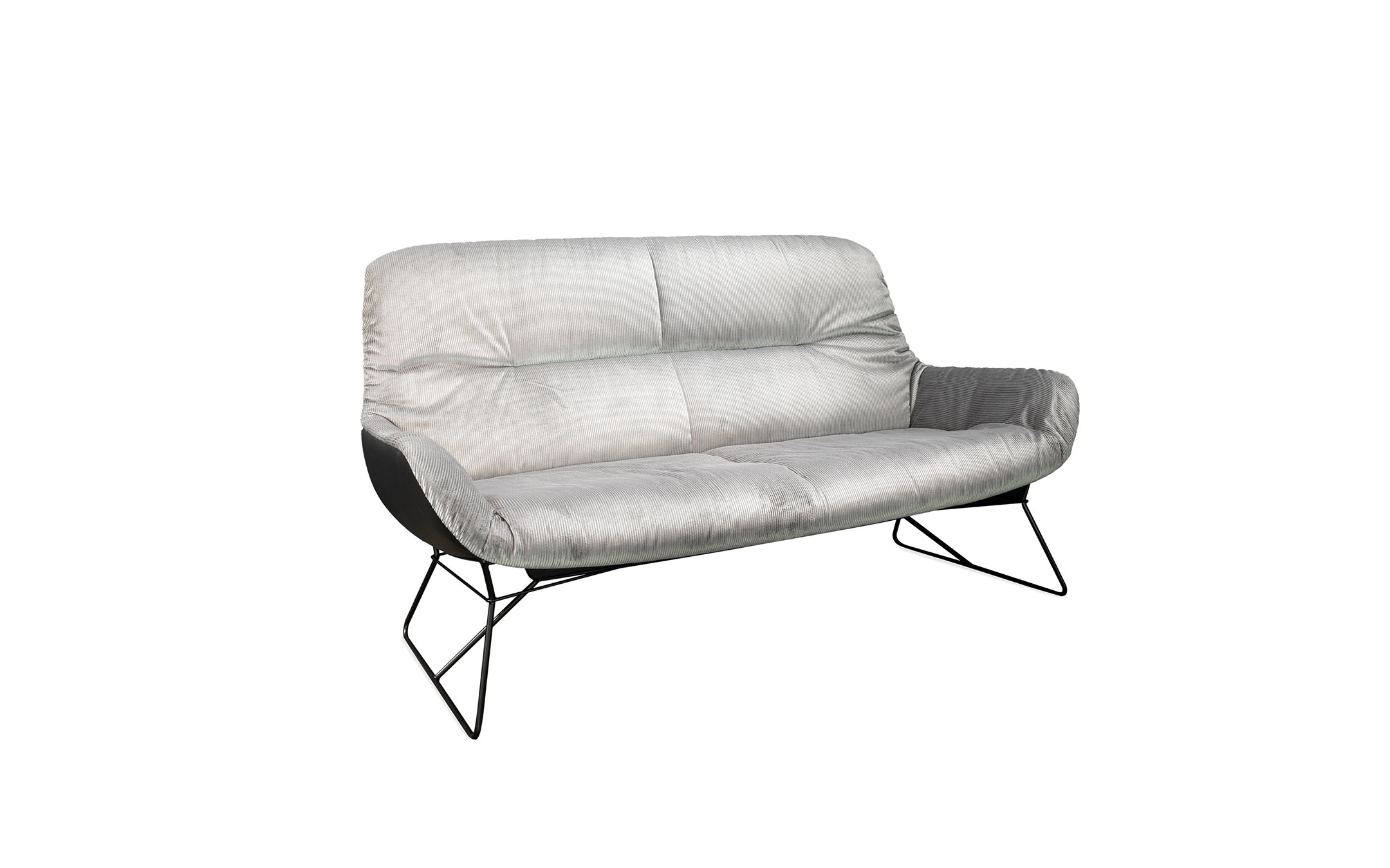 freifrau_Leya_Lounge-Couch-1600_ME001_Riga-Aluminium_Sahara-Ebony_front Platzhalter