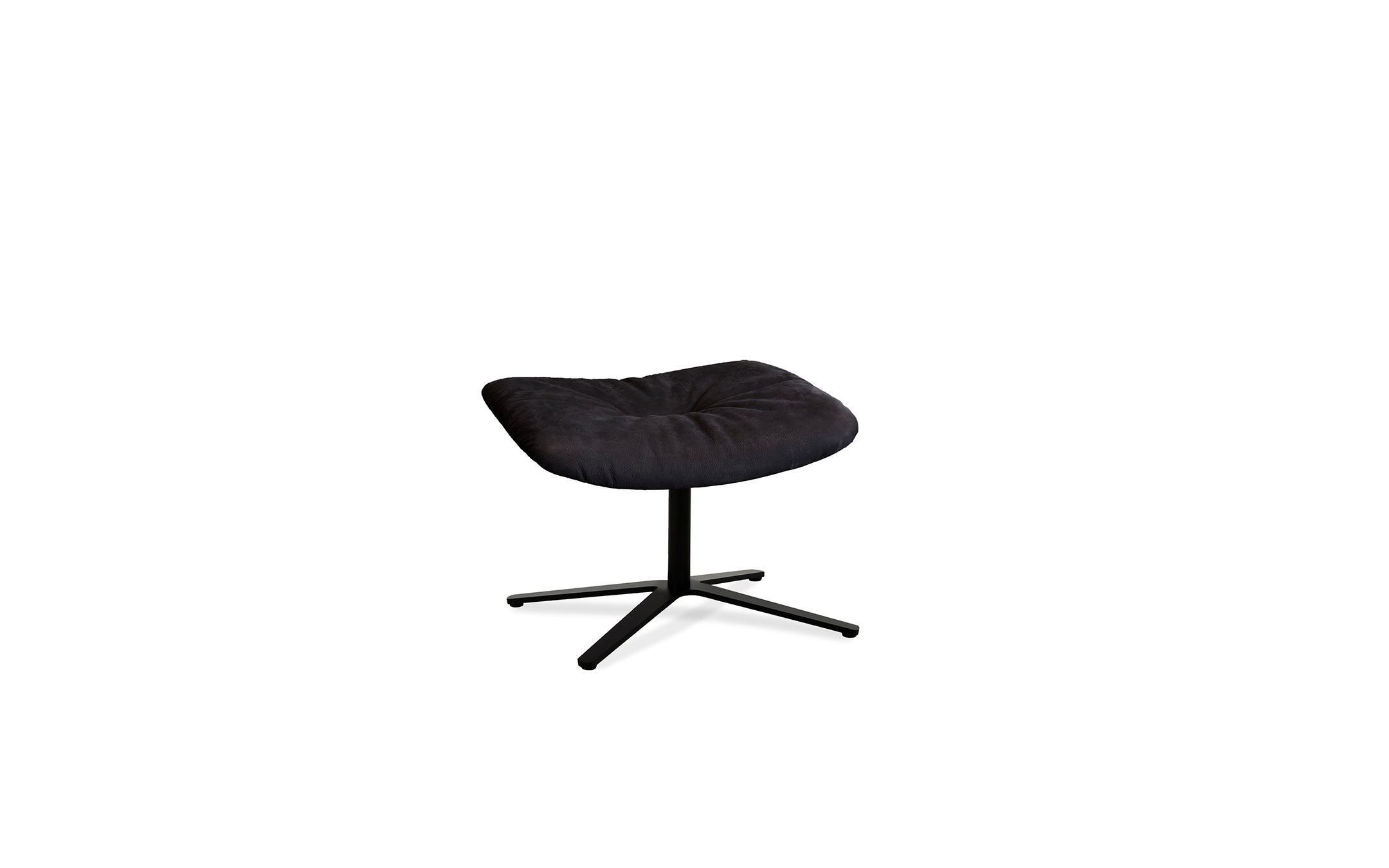 freifrau_Leya_Ottoman_2-3_ME001_Cayenne-Ebony_front Platzhalter