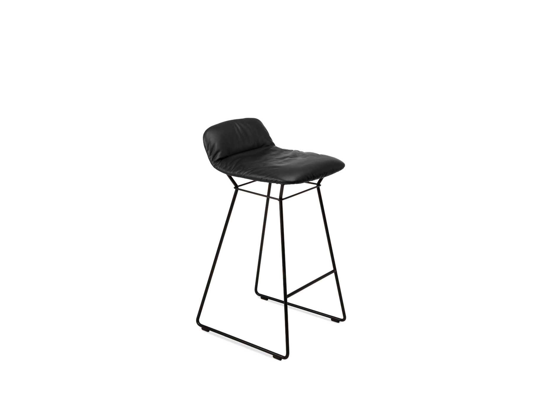 Leya_Counterstool-Low_1-1_ME001_Sahara-Ebony_front Platzhalter