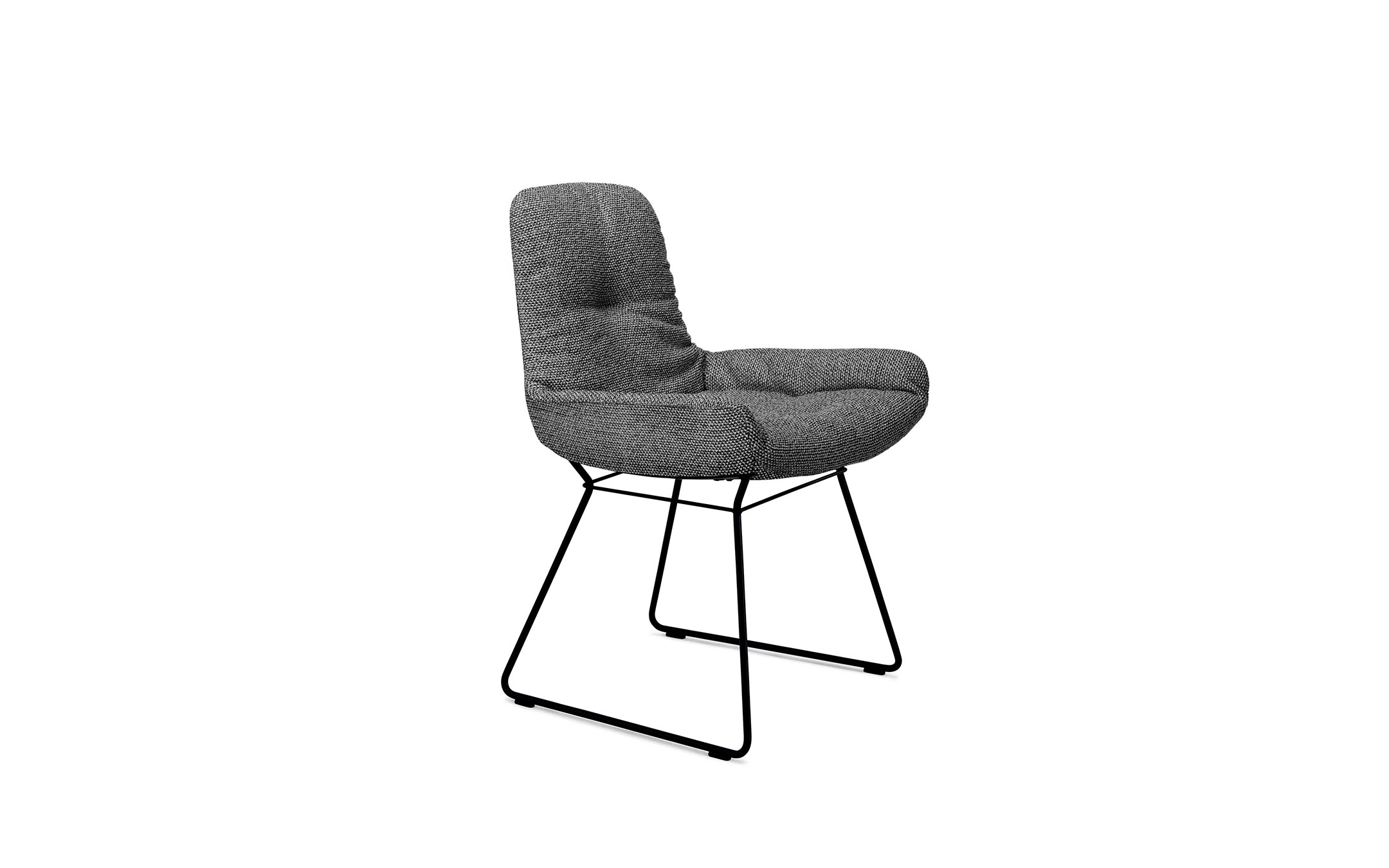 freifrau_2023_Leya_Armchair-Low_1-1_ME001_Safire-0009_front Platzhalter