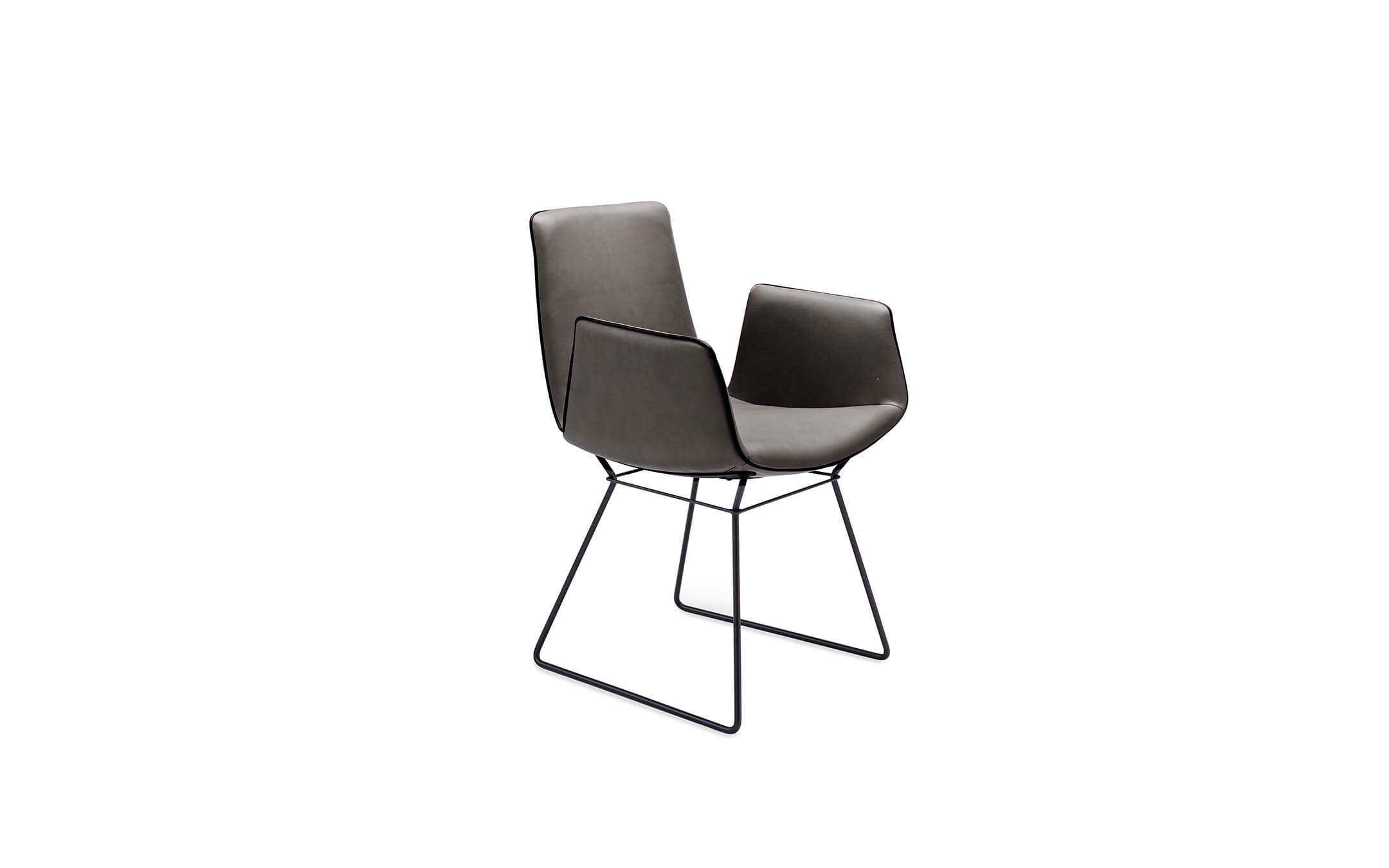 freifrau_Amelie_Armchair-High_1-1_ME001_Muscat-Anthracite_front Platzhalter