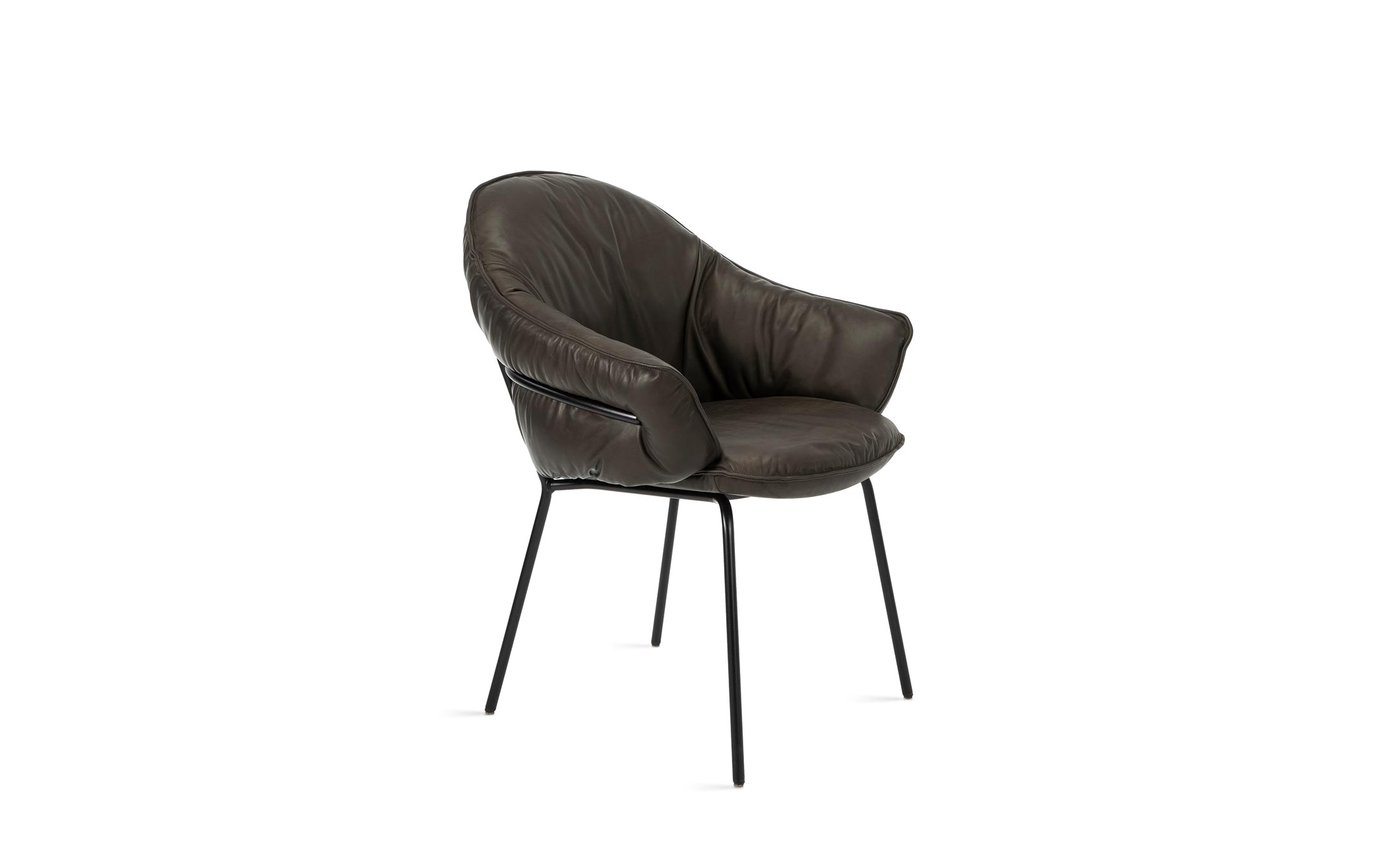 freifrau_2024_Marie_Armchair_1-3_ME001_Adora-Walnut_front Platzhalter